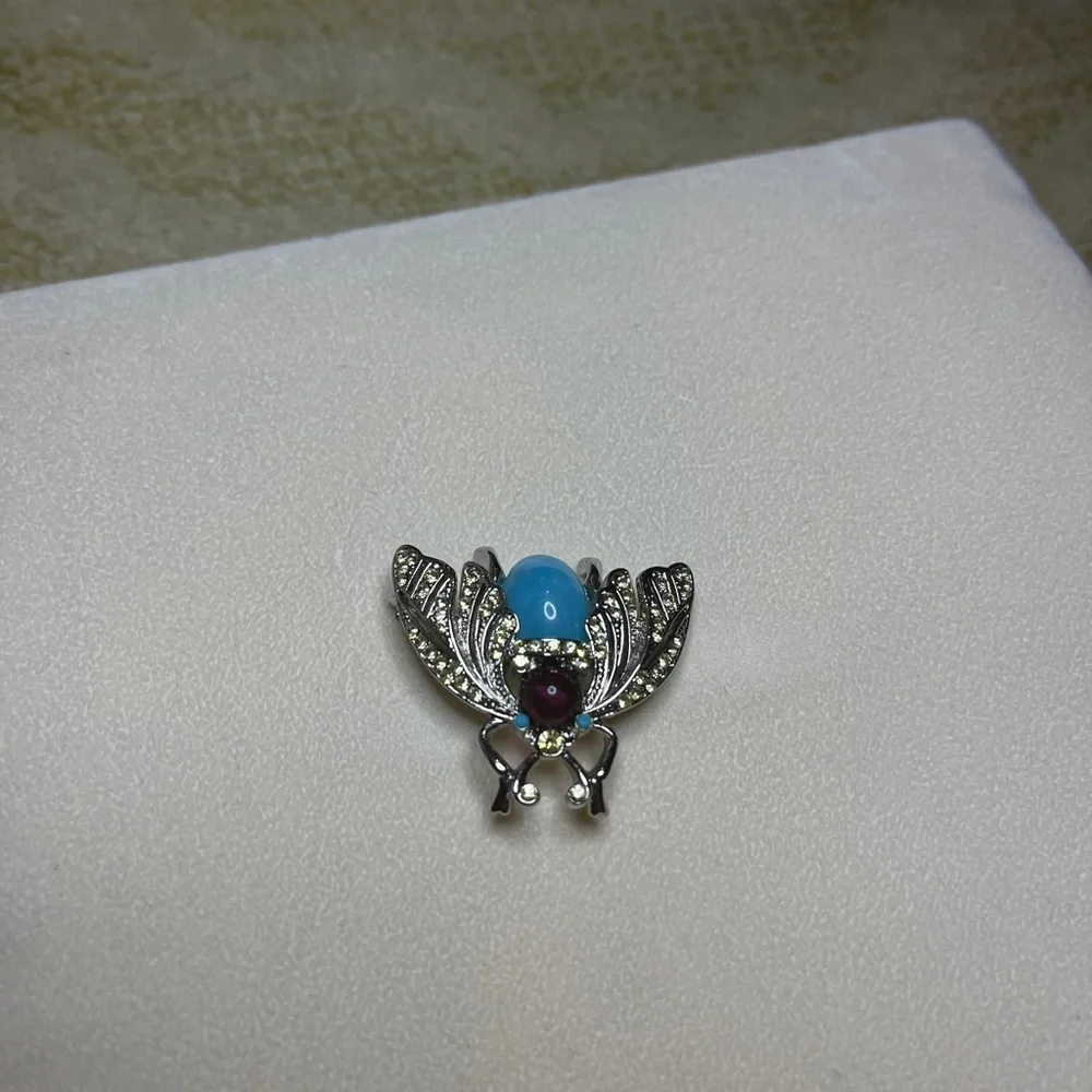 VINTAGE silver insect/bug brooch, blue purple stones, unique amazing condition